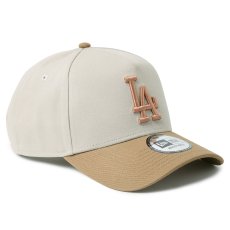画像3: NEWERA（ニューエラ）“9FORTY ロサンゼルス・ドジャース モカムース リバーブラウン/カーキ” (3)