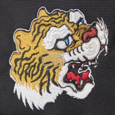 画像10: NEWERA（ニューエラ） “スクエアショルダーポーチ 1.5L kansaï yamamoto 虎 爾愉會羅 ブラック” (10)
