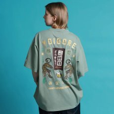 画像1: YOIDORE (ヨイドレ) “二軒目どうする？ コラボTEE” (1)