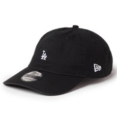 画像1: NEWERA（ニューエラ）“ 9TWENTY ウォッシュドコットン Mini Logo ロサンゼルス・ドジャース ブラック/ホワイト” (1)