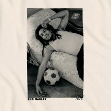 画像2: ZION ROOTSWEAR（ザイオンルーツウエア） “BOB MARLEY LIFESTYLE PHOTO TEE” (2)