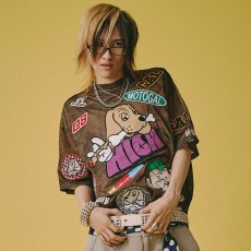 画像1: GALFY(ガルフィー) “ワッペンだらけでハイになってるTシャツ” (1)