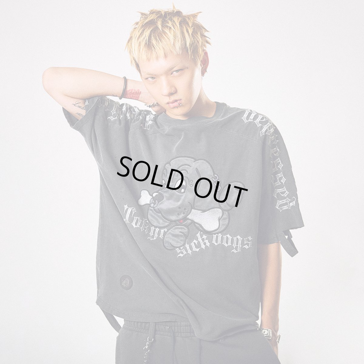 画像1: GALFY(ガルフィー) “闇に還りしTシャツ” (1)