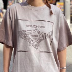 画像9: PeeTee. (ピーティー) “LOVE AND PEACE VINTAGE TEE” (9)