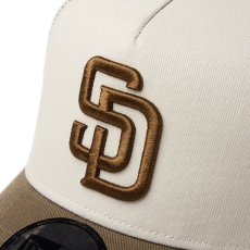 画像8: NEWERA（ニューエラ）“9FORTY A-Frame トラッカー MLB Side Patch サンディエゴ・パドレス ストーン/モス” (8)