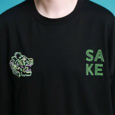 画像17: YOIDORE (ヨイドレ) “SAKE ネオン TEE” (17)