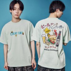 画像1: YOIDORE (ヨイドレ) “ビールとジャンクフード TEE” (1)
