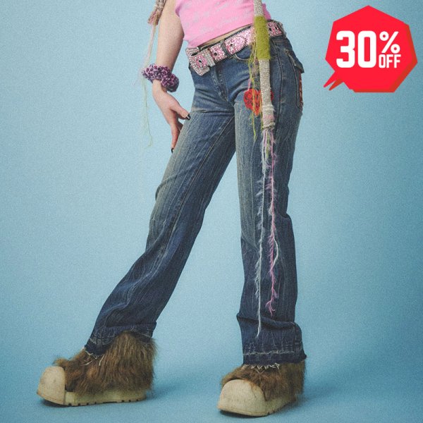 画像1: 【30%OFF】【ラストメス犬（S）のみ】CANDY GALFY(キャンディーガルフィー) “GALローライズフレアデニム” (1)