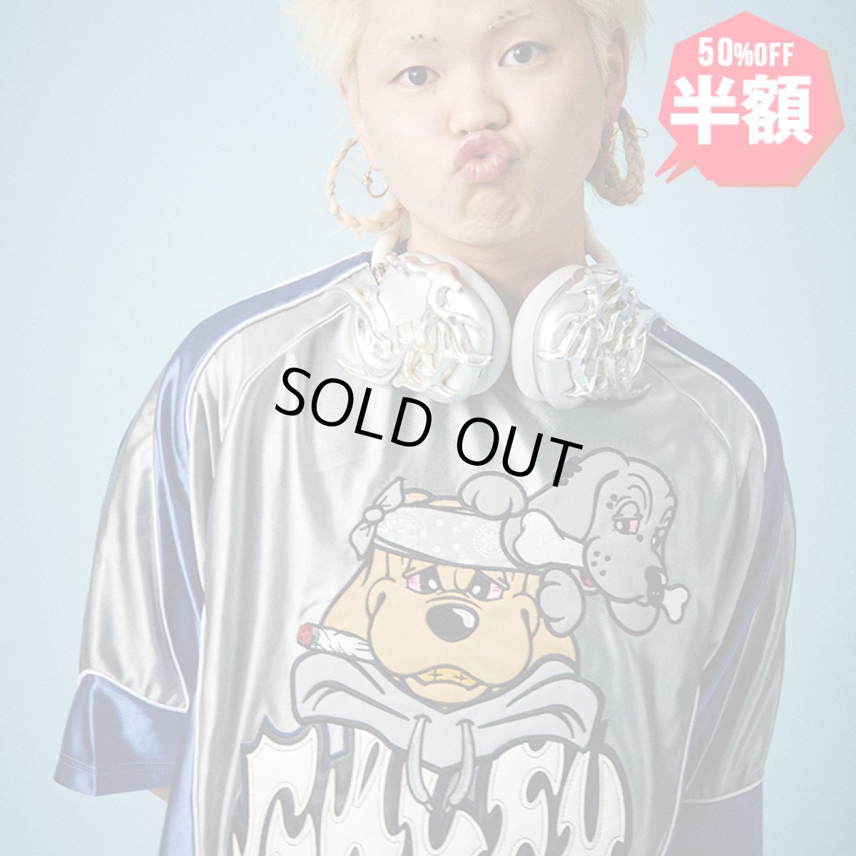 画像1: 【半額】GALFY(ガルフィー) “病みに争いしサイバーTシャツ” (1)