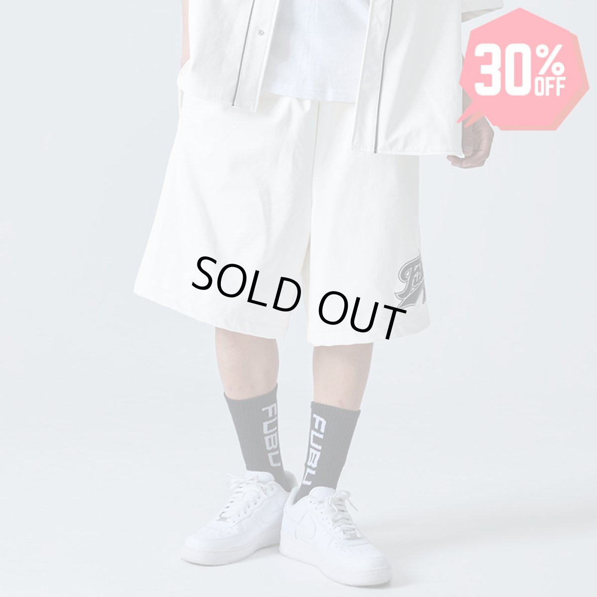 画像1: 【30%OFF】【ラストMのみ】FUBU（フブ） “FAUX LEATHER SHORT PANTS” (1)