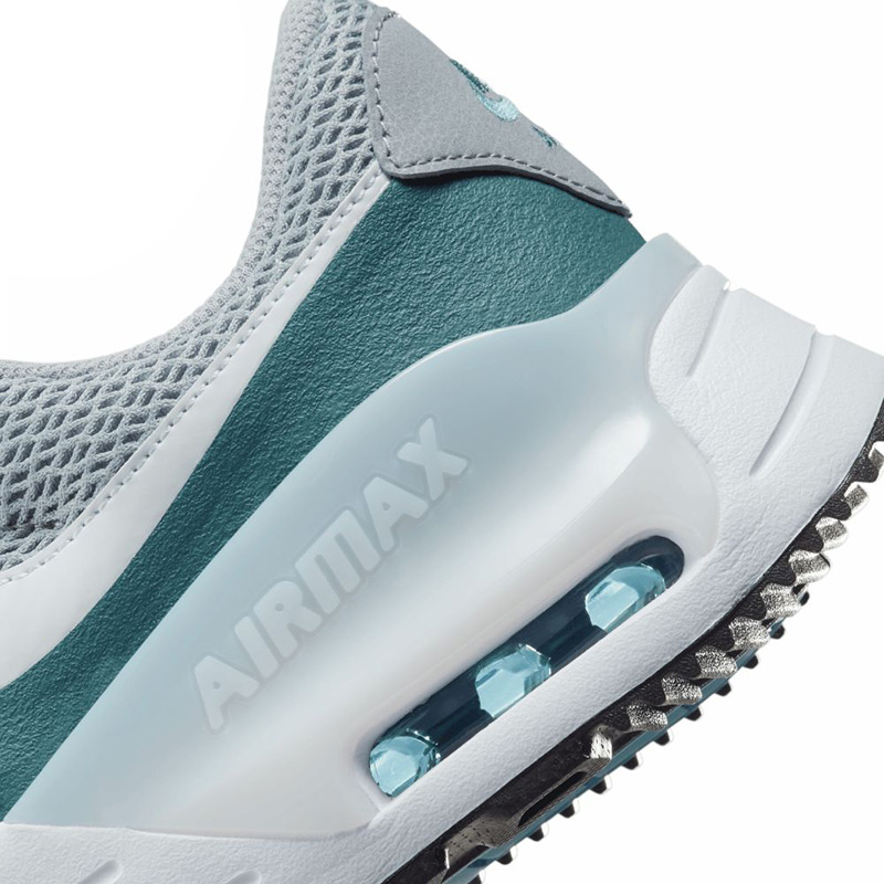 Nike air on sale max 8 essential