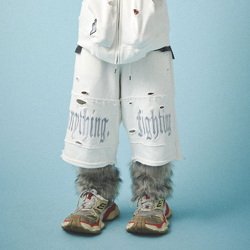 GALFY(ガルフィー) “病みに染まりし反戦パンツ”